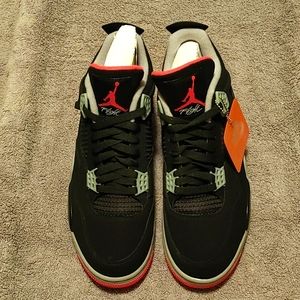 Air Jordan 4 Retro OG 'Bred'